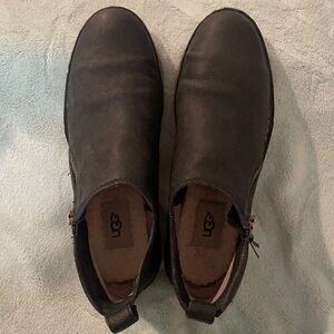 UGG Boots size 7.5 black worn maybe twice. Still in great shape.